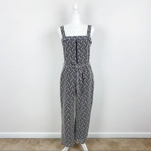 Banana Republic Size 8 Lace Sleeveless Jumpsuit